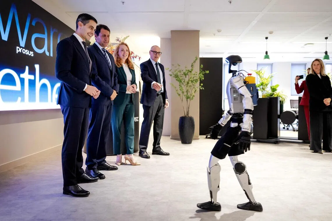 Netherlands Plans to Cut 25,000 Government Jobs by 2035 in AI Efficiency Drive